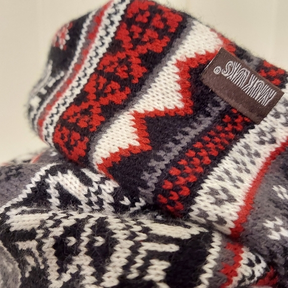 Muk Luks Snow Flakes Themed Infinity Scarf Neck Warmer - Picture 5 of 7